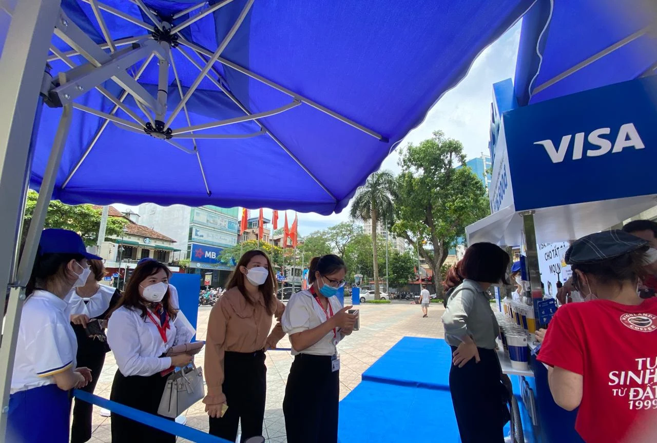 Tương tác bên trong khu trải nghiệm